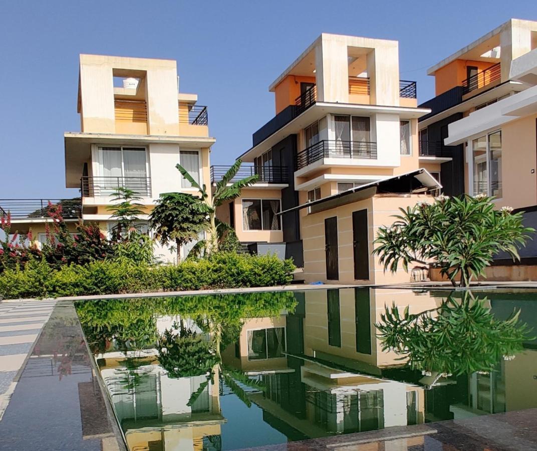 Royal Meadows - Igatpuri Bungalow B ภายนอก รูปภาพ