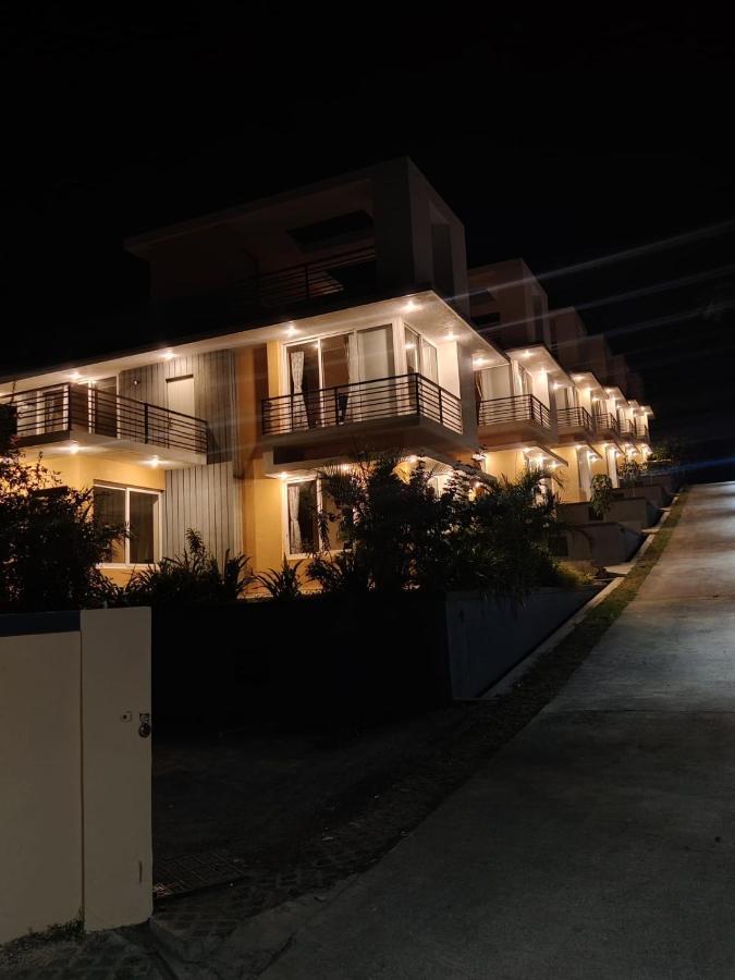 Royal Meadows - Igatpuri Bungalow B ภายนอก รูปภาพ